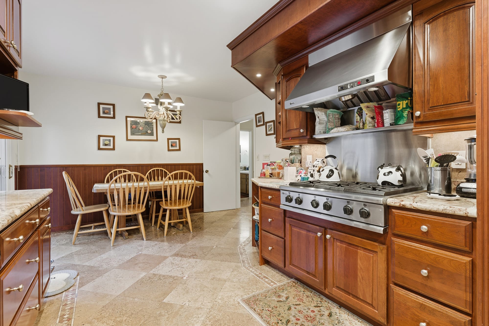 16916 Dormie Pl bathroom
