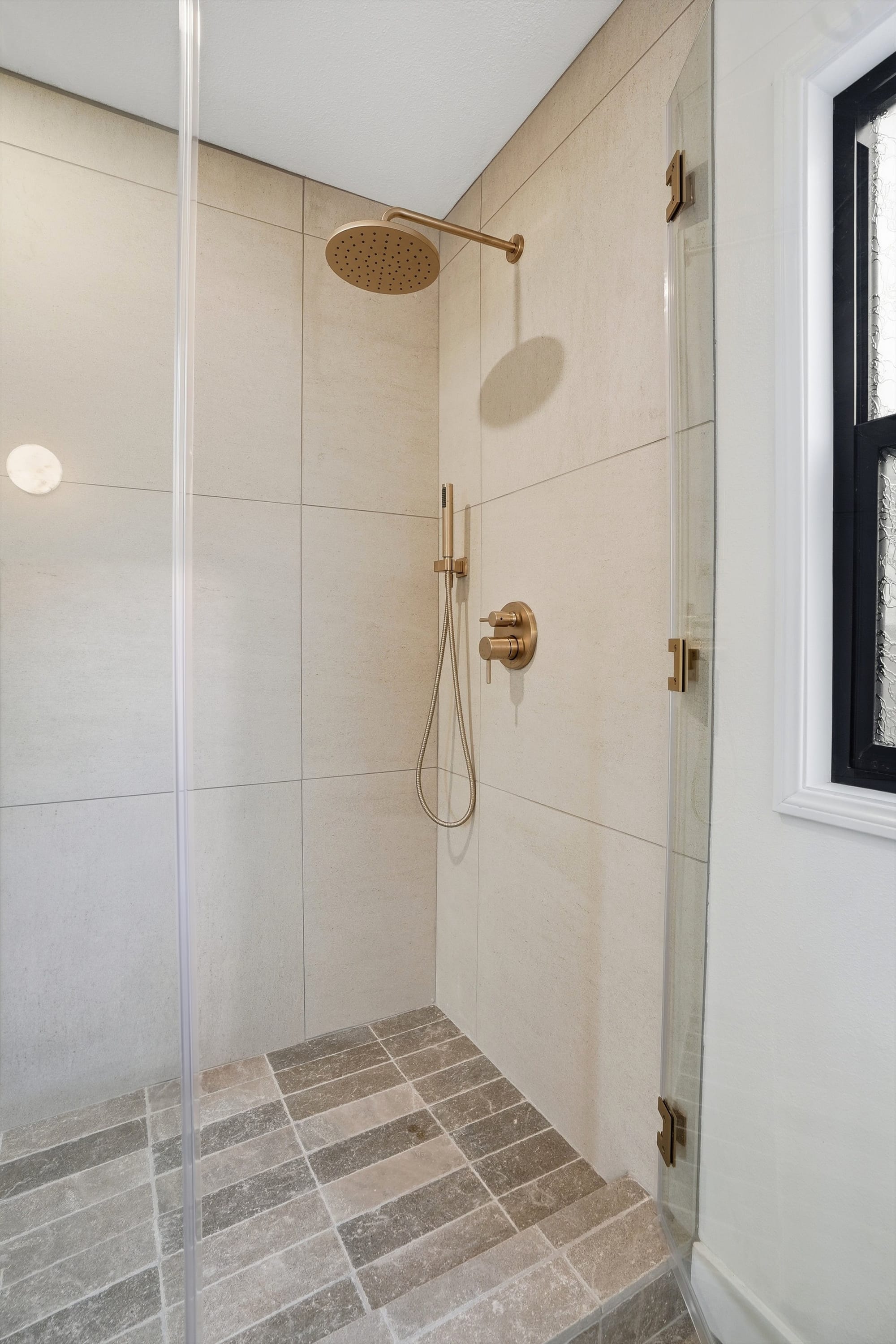 Additional room at 2801 Ceilhunt Avenue
