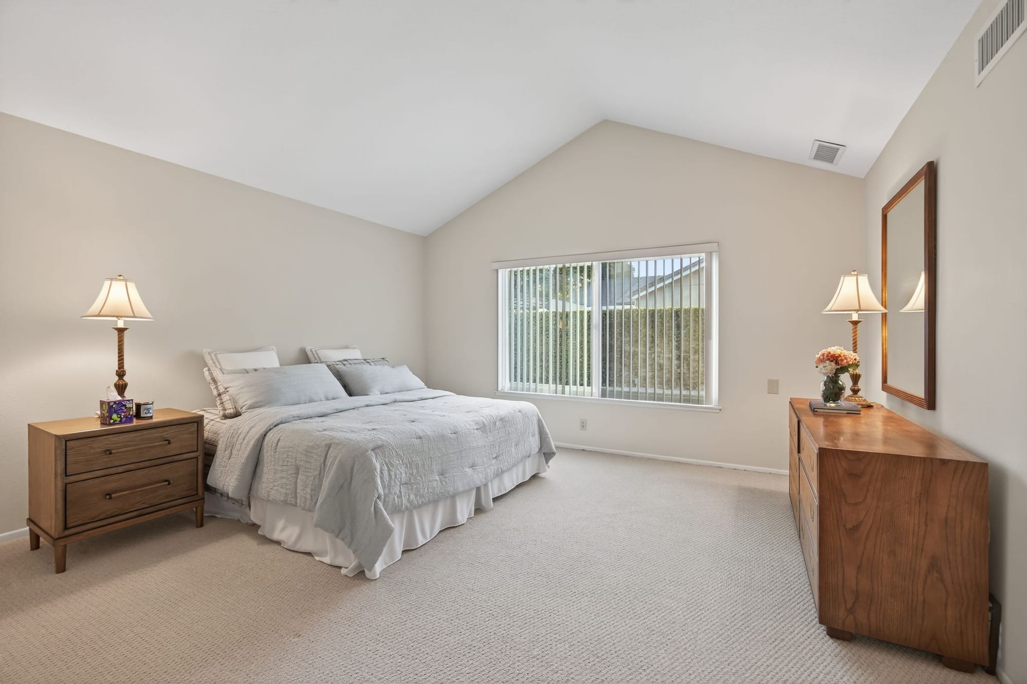 Additional bedroom with built-in storage