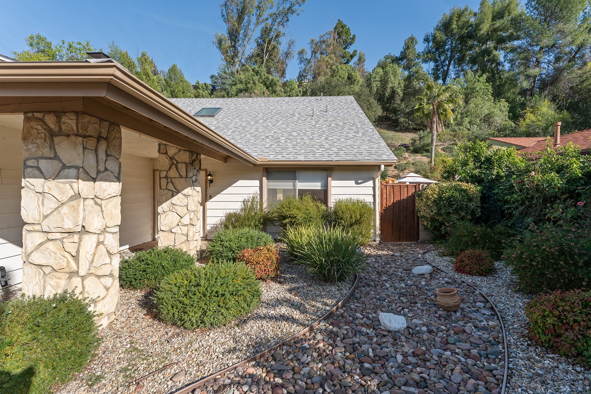 Living spaces at 3910 Patrick Henry Pl