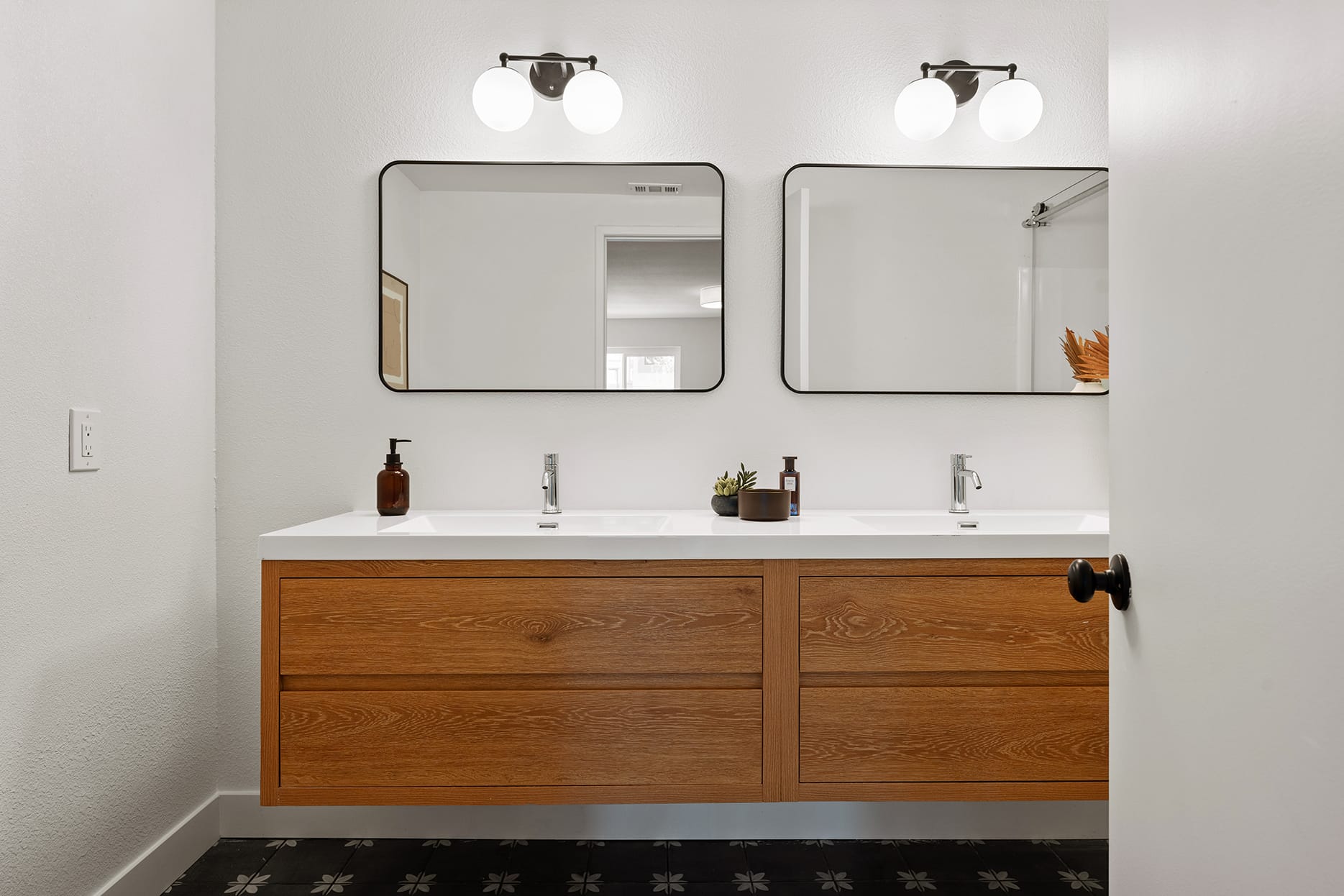 Additional room at 4490 Lubbock Drive