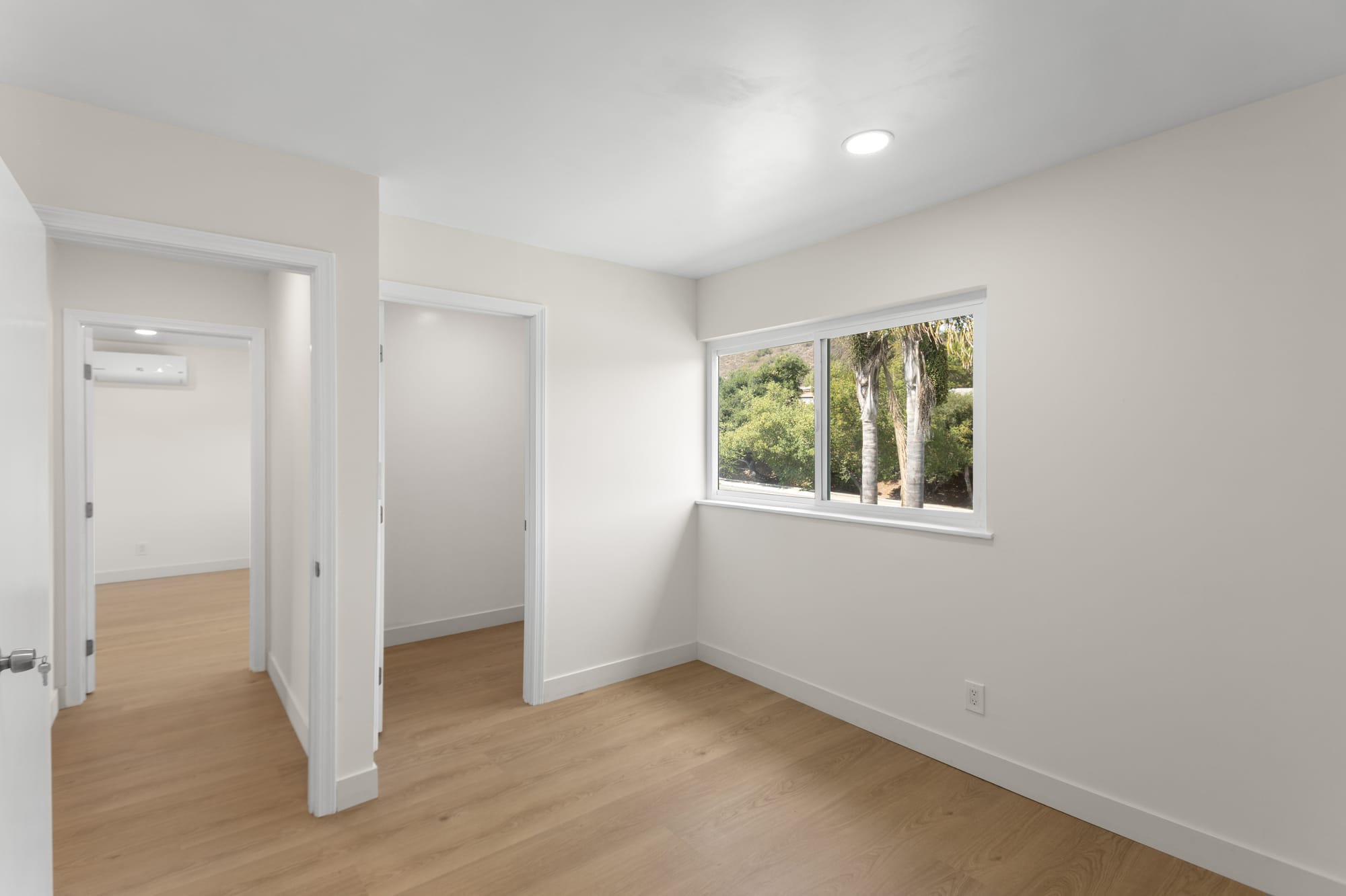 3955 Blackwood Street additional room