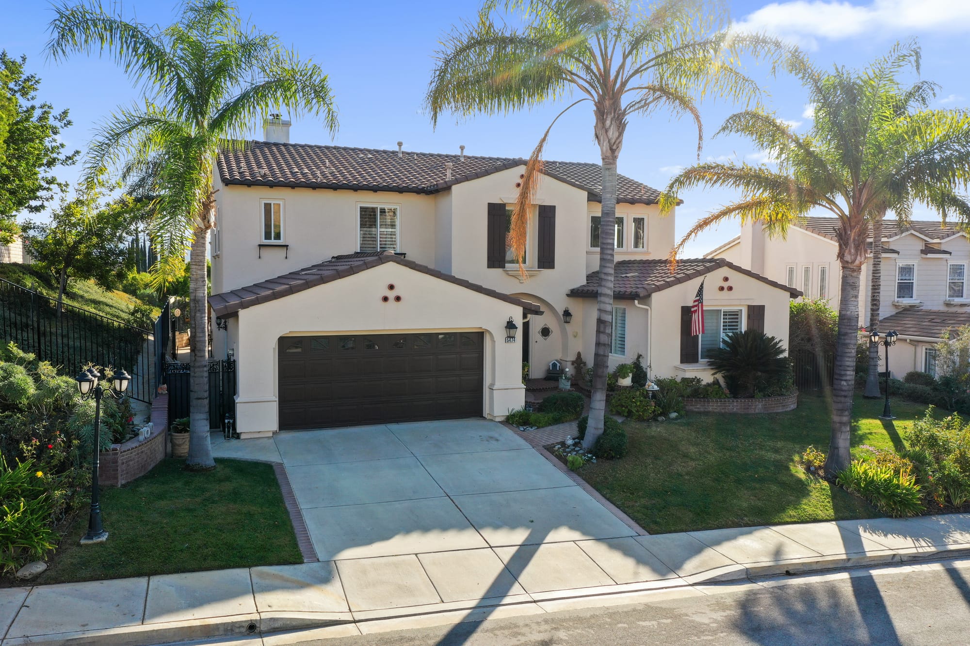 Aerial view of 5474 Sunlight St property