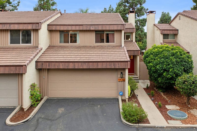 Front of 1534 Holly Ct, Thousand Oaks