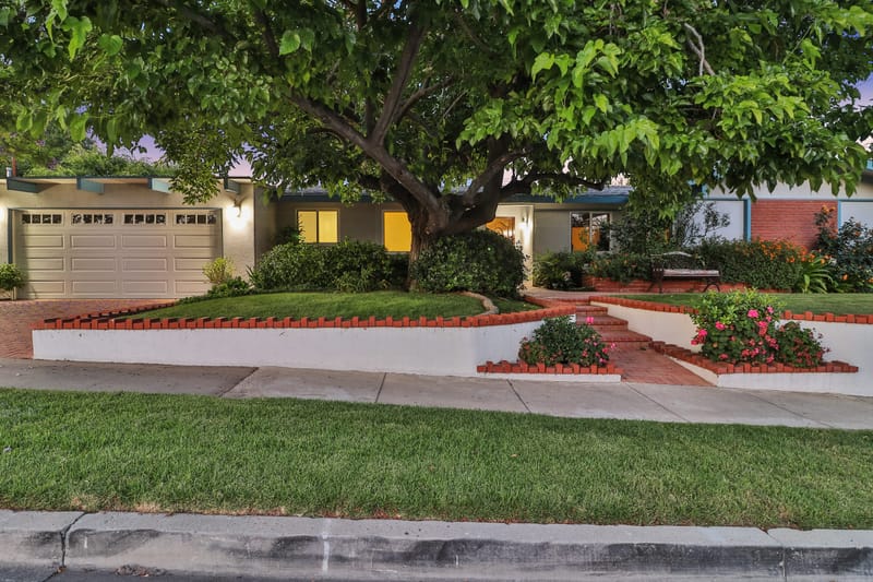Front of 380 Teasdale St, Thousand Oaks