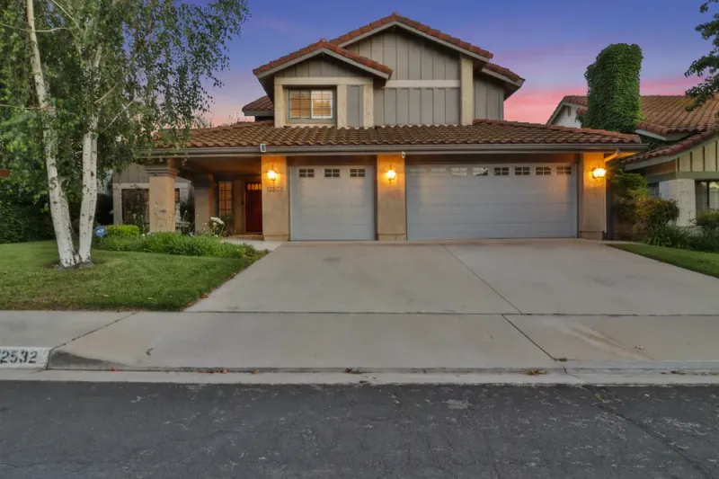 Complete Guide to Buying Your First Home in Ventura County 2025: Interest Rates, Down Payment Programs, and Hidden Costs